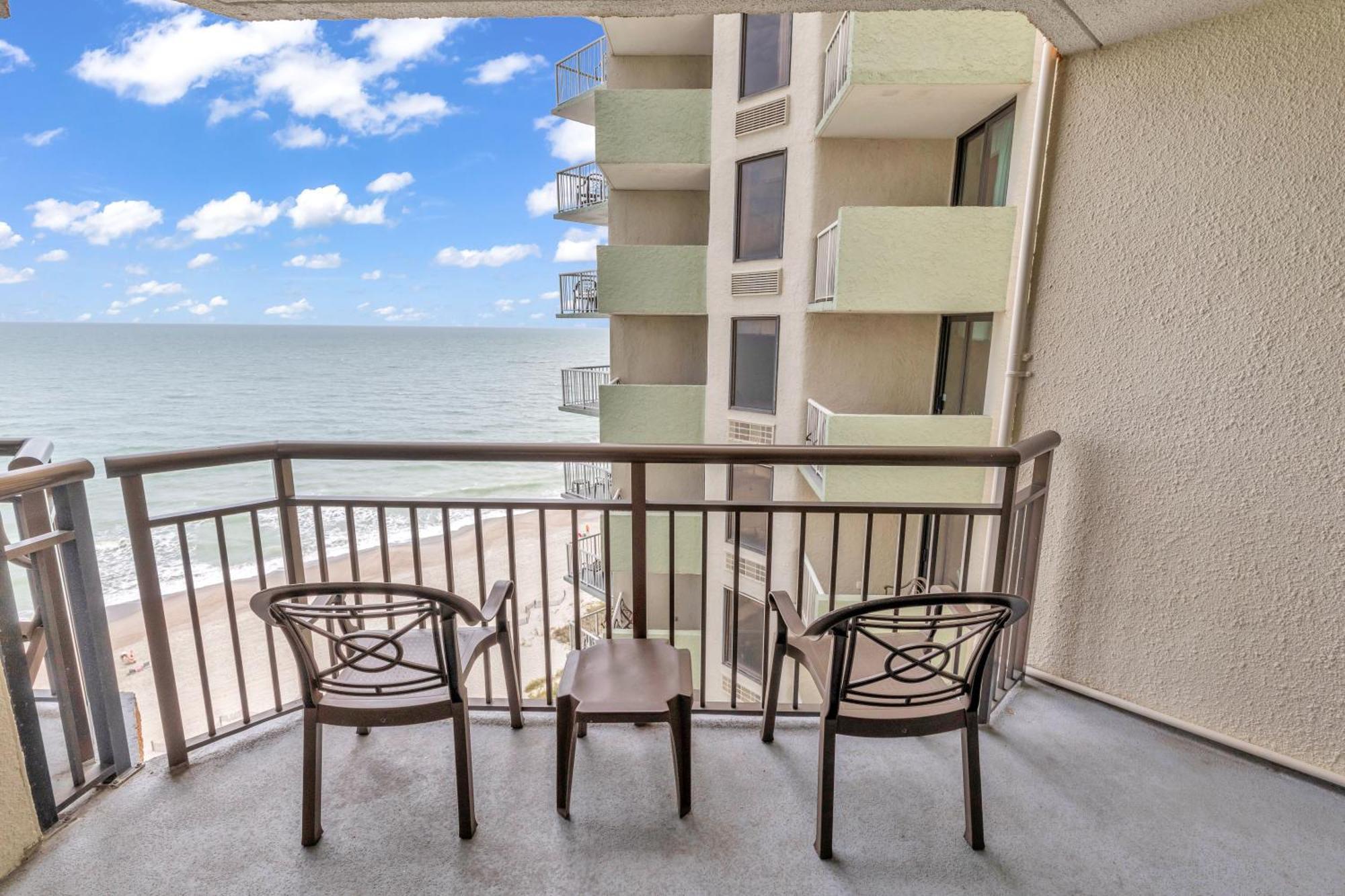 Ocean-Front Condos At Patricia Grand Миртл-Бич Экстерьер фото
